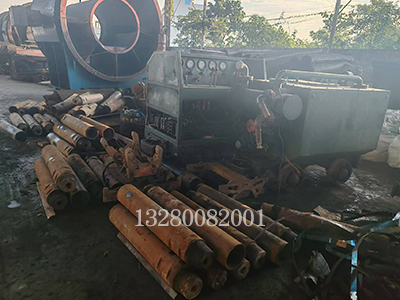 礦倉、通風孔、水電系統的壓力管道、電纜設備井 礦倉